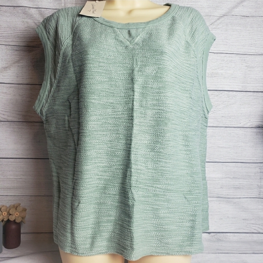 NWT‎ Universal Thread Sleeveless Muscle Top Women's Sz XL